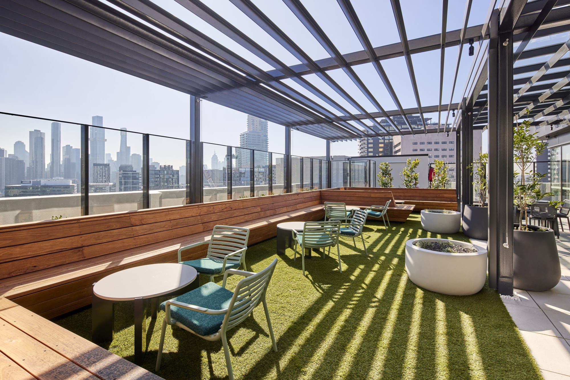 Magnificent rooftop terrace with views to the city and beyond