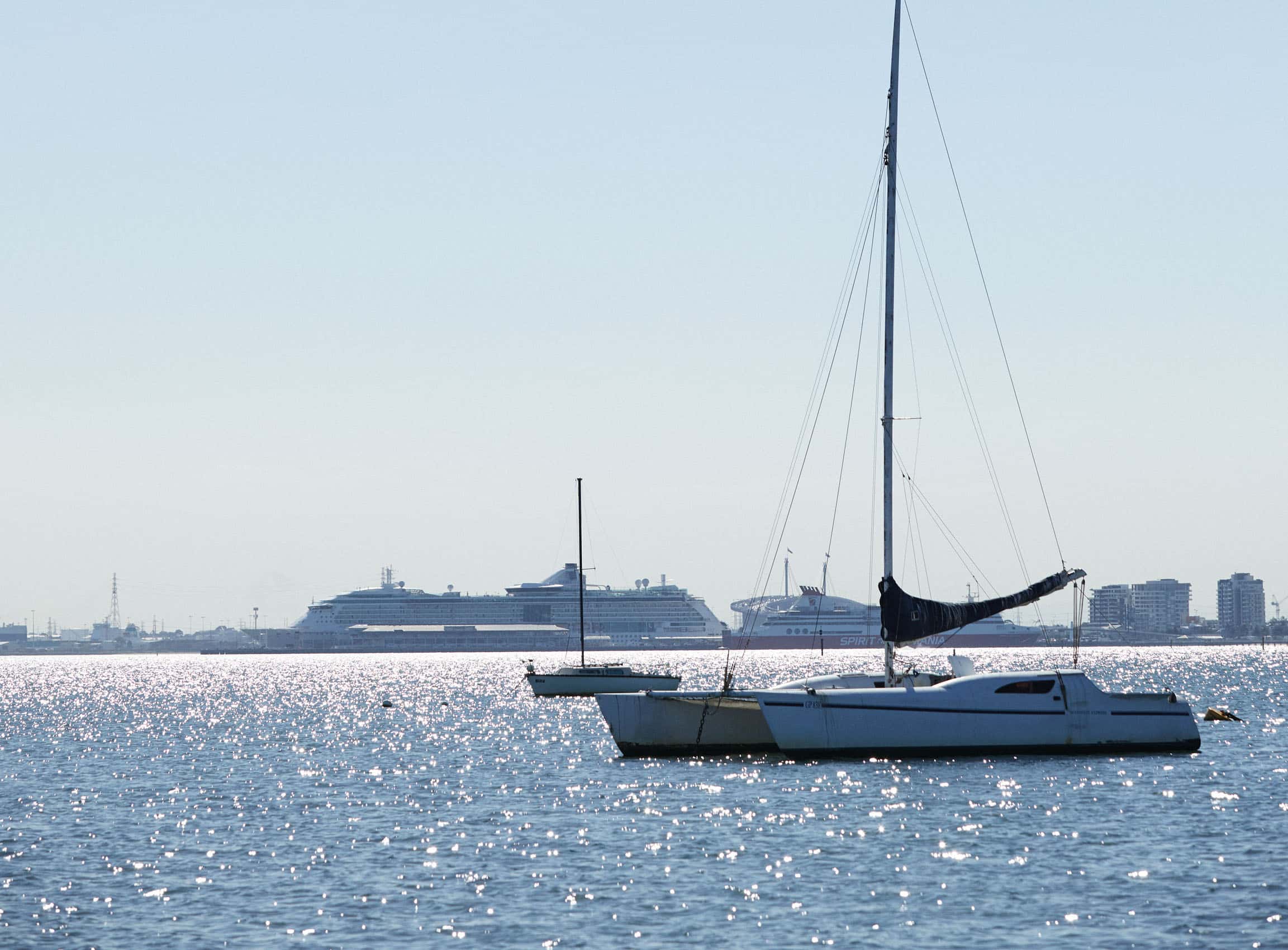 All the delights of Port Phillip Bay and its local beaches are just a few minutes away.